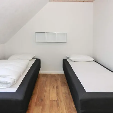 6 Person In Hadsund-by Traum